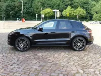 Gebraucht Porsche Macan 265 PS (194 kW) 2023 Schwarz SUV