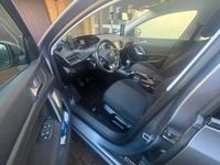 Gebraucht Peugeot 308 Allure 110 PS (80 kW) 2017 Limousine