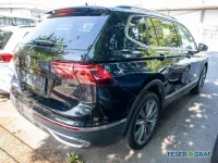Gebraucht VW Tiguan Allspace Elegance 150 PS (110 kW) 2022 Schwarz SUV