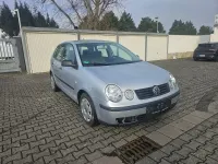 Second-hand VW Polo Basis 75 CP (55 kW) 2003 Argintiu Berlinǎ