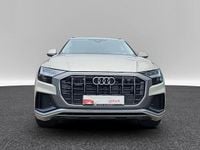 Używany Audi Q8 Ambiente 286 KM (210 kW) 2022 Beżowy SUV