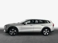 Gebraucht Volvo V60 CC 145 PS (106 kW) 2024 Kombi
