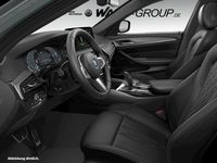 Gebraucht BMW 530e M Sport 292 PS (214 kW) 2024 Grau Kombi