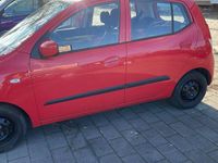 Gebraucht Hyundai i10 45 PS (33 kW) 2009 Rot Kleinwagen