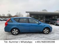 Usata Kia Ceed 90 CV (66 kW) 2010 Blu Utilitaria