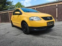 Usado VW Fox Refresh 54 CV (39 kW) 2010 Amarillo Utilitario