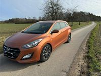 Gebraucht Hyundai i30 135 PS (99 kW) 2016 Orange Kombi