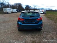 Gebraucht Ford Fiesta 101 PS (74 kW) 2018 Blau Kleinwagen