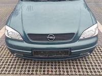 Używany Opel Astra Edition 84 KM (61 kW) 2000 Zielony Sedan/Limuzyna