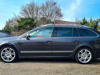 Gebraucht Skoda Superb 200 PS (147 kW) 2011 Grau Kombi
