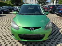 Usata Mazda 2 Independence 75 CV (55 kW) 2009 Verde Utilitaria