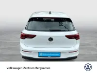Gebraucht VW Golf VIII Life 150 PS (110 kW) 2025 Weiß Limousine