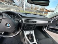 Gebraucht BMW 320 150 PS (110 kW) 2006 Silber Kombi