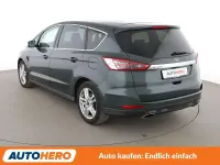 Gebraucht Ford S-MAX Titanium 190 PS (139 kW) 2019 Grün Van / Kleinbus