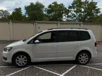 Gebraucht VW Touran 105 PS (77 kW) 2012 Weiß Van / Kleinbus