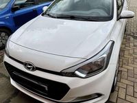 Gebraucht Hyundai i20 75 PS (55 kW) 2017 Limousine