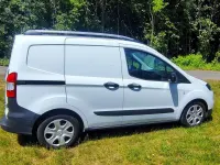 Gebraucht Ford Transit Courier 101 PS (74 kW) 2021 Weiß Van