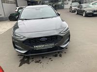 Gebraucht Ford Focus ST-Line 155 PS (114 kW) 2023 Magneticgrau (metallic) Kombi
