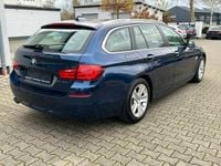 Gebraucht BMW 530 Sport Line 258 PS (189 kW) 2012 Blau Kombi