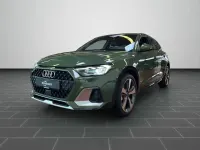 Neu Audi A1 Advanced 150 PS (110 kW) 2026 Distriktgrün metallic (metallic) SUV