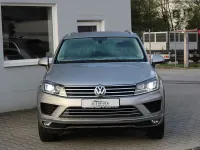Gebraucht VW Touareg 262 PS (192 kW) 2015 Silber SUV
