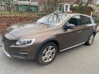 Gebraucht Volvo V60 CC 150 PS (110 kW) 2016 Braun Kombi