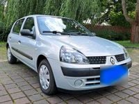 Gebraucht Renault Clio II 75 PS (55 kW) 2003 Silber Kleinwagen
