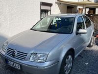 Gebraucht VW Bora Highline 116 PS (85 kW) 1999 Silber Limousine