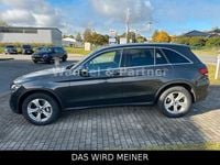 Gebraucht Mercedes GLC300e 194 PS (142 kW) 2022 Grau SUV
