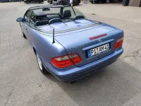 Gebraucht Mercedes CLK320 Elegance 218 PS (160 kW) 1999 Blau Cabrio
