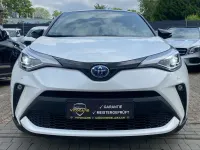 Gebraucht Toyota C-HR Lounge 152 PS (111 kW) 2023 Platinum white pearl mc SUV