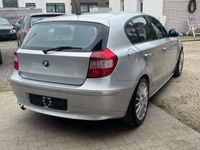 gebraucht BMW 118 i Limousine Xenon Klimaaut. Tempomat Sitzhz...