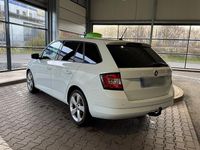 Gebraucht Skoda Fabia 110 PS (80 kW) 2016 Weiß Kombi