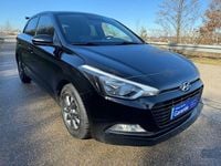 Gebraucht Hyundai i20 YES! 101 PS (74 kW) 2017 Schwarz Limousine