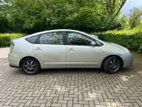 Gebraucht Toyota Prius Sol 77 PS (56 kW) 2006 Silber Kleinwagen