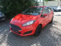 Gebraucht Ford Fiesta Trend 60 PS (44 kW) 2013 Rot Limousine
