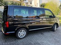 Gebraucht VW Multivan Highline 150 PS (110 kW) 2021 Schwarz Van