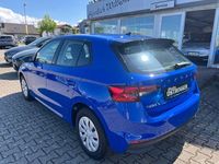 Neu Skoda Fabia Essence 116 PS (85 kW) 2025 Blau Limousine
