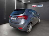 Gebraucht Hyundai ix20 Style 125 PS (91 kW) 2015 Silber Kleinwagen