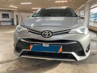 Gebraucht Toyota Avensis Team 147 PS (108 kW) 2018 Grau Kombi