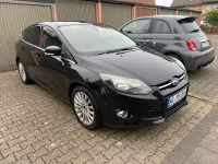 Gebraucht Ford Focus 140 PS (102 kW) 2012 Schwarz Limousine