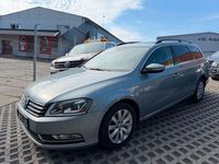 Usata VW Passat 140 CV (102 kW) 2013 Blu Station wagon