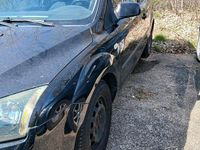 Gebraucht Ford Focus 86 PS (63 kW) 2005 Schwarz Coupé
