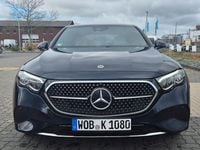 Gebraucht Mercedes E300 313 PS (230 kW) 2024 Blau Limousine