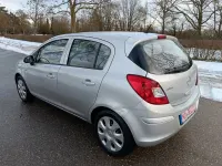 Usado Opel Corsa Edition 80 HP (58 kW) 2009 Prateado Citadino