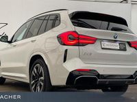 Gebraucht BMW iX3 Impressive 210 kW (286 PS) 2023 Mineralweiß metallic SUV