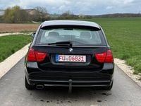 Second-hand BMW 320 184 CP (135 kW) 2011 Negru Break