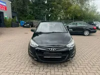 Gebraucht Hyundai i20 86 PS (63 kW) 2013 Schwarz Kleinwagen
