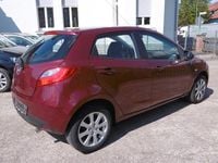 Gebraucht Mazda 2 75 PS (55 kW) 2012 Rot Kleinwagen