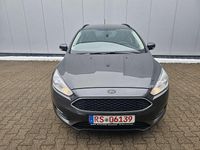 Gebraucht Ford Focus Titanium 125 PS (91 kW) 2018 Grau Kombi